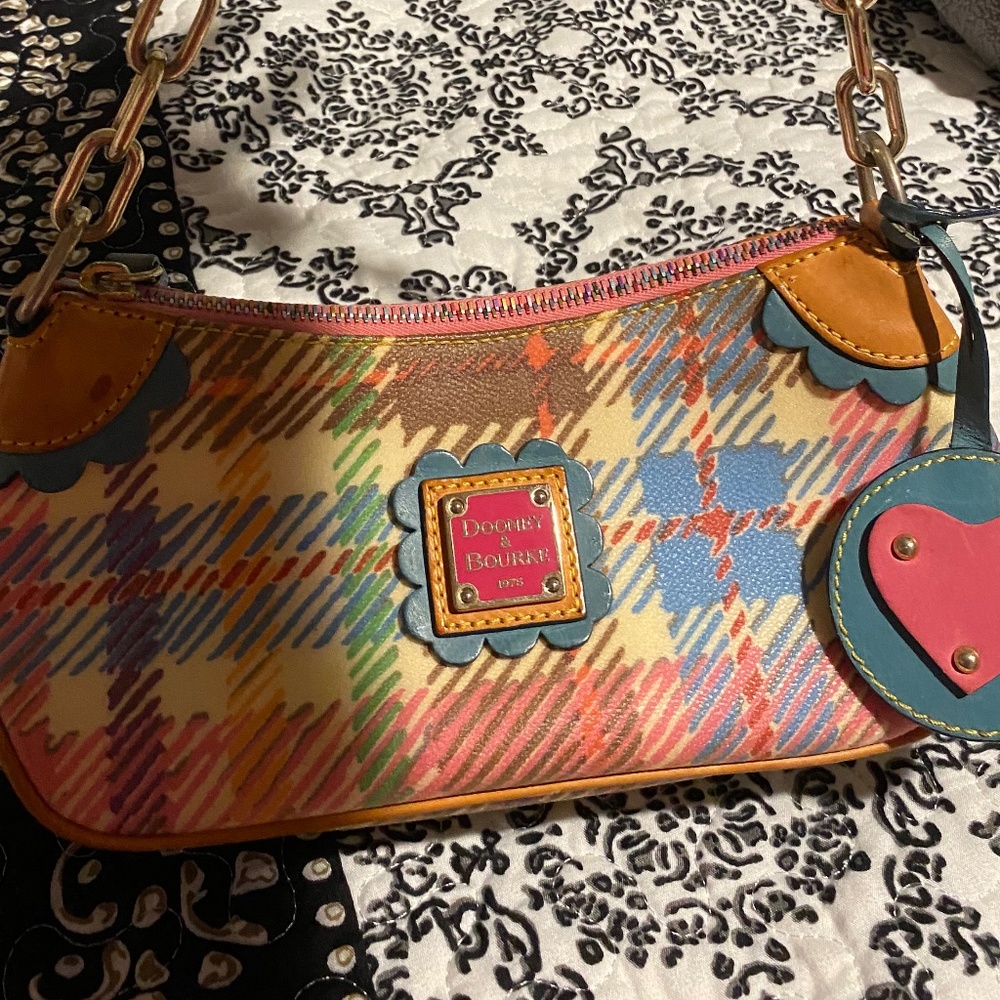 Early 90s D&B it’s what they call the brunch bag